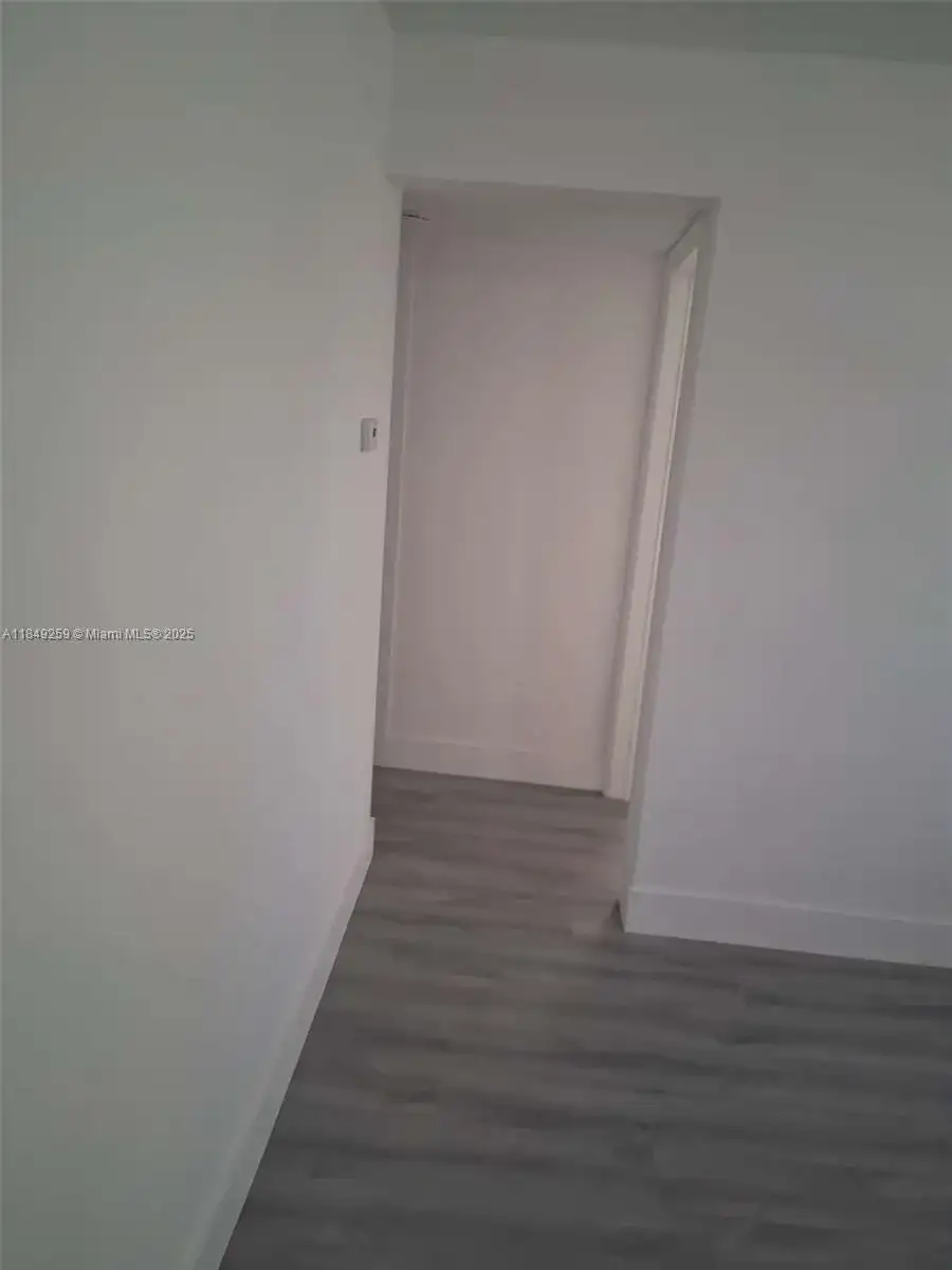 400 NE 161st St # 1, Miami FL 33162 photo 3