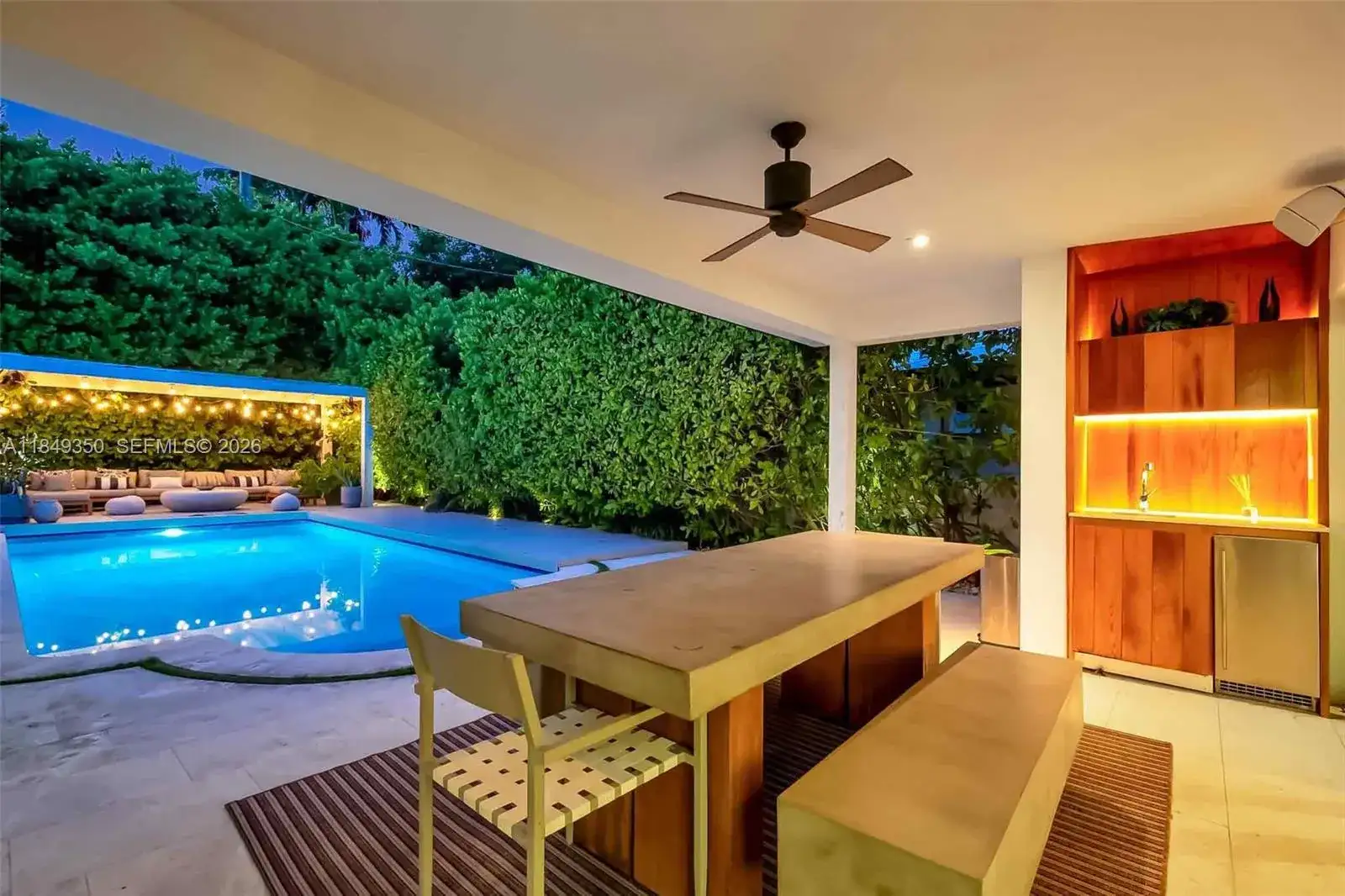 2152 Prairie Ave, Miami Beach FL 33139 photo 2