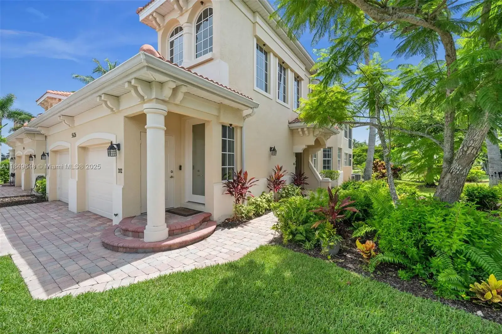 5626 Cape Harbour DR # 102, Cape Coral FL 33914 photo 2