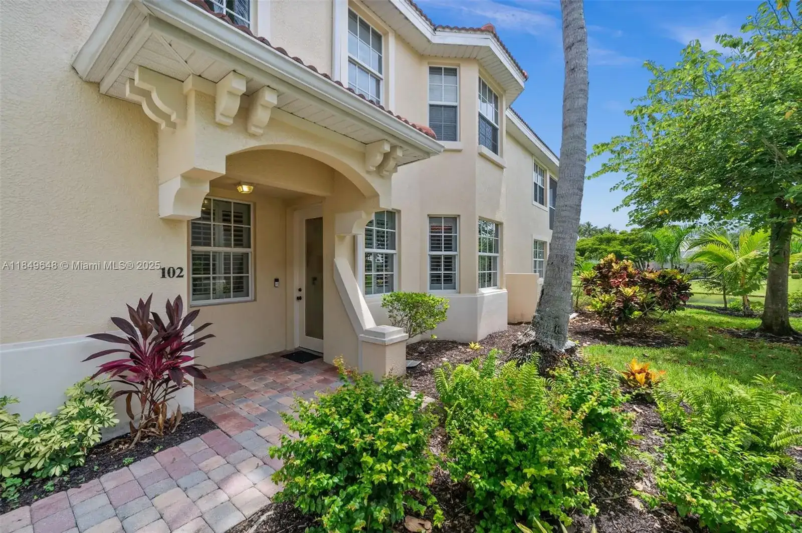 5626 Cape Harbour DR # 102, Cape Coral FL 33914 photo 3