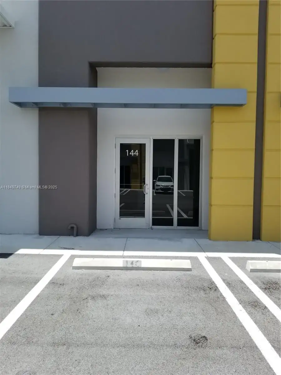 10891 NW 17 ST # 144, Miami FL 33172 photo 2