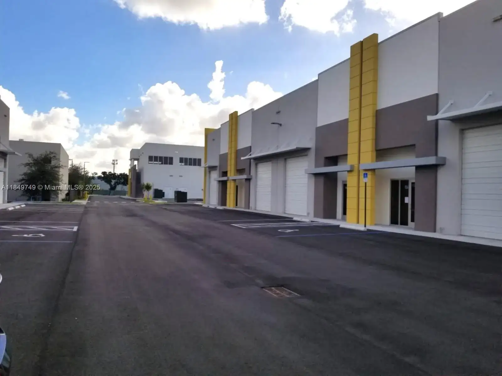 10891 NW 17 ST # 144, Miami FL 33172 photo 4
