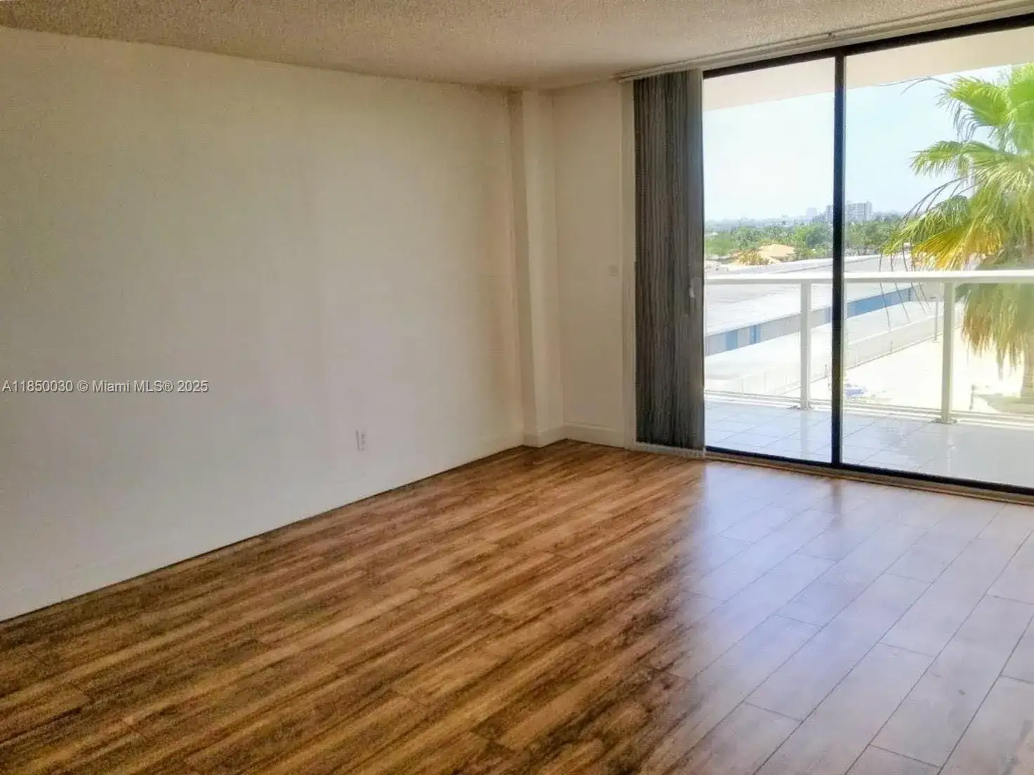 13499 Biscayne Blvd # 612, North Miami FL 33181 photo 2