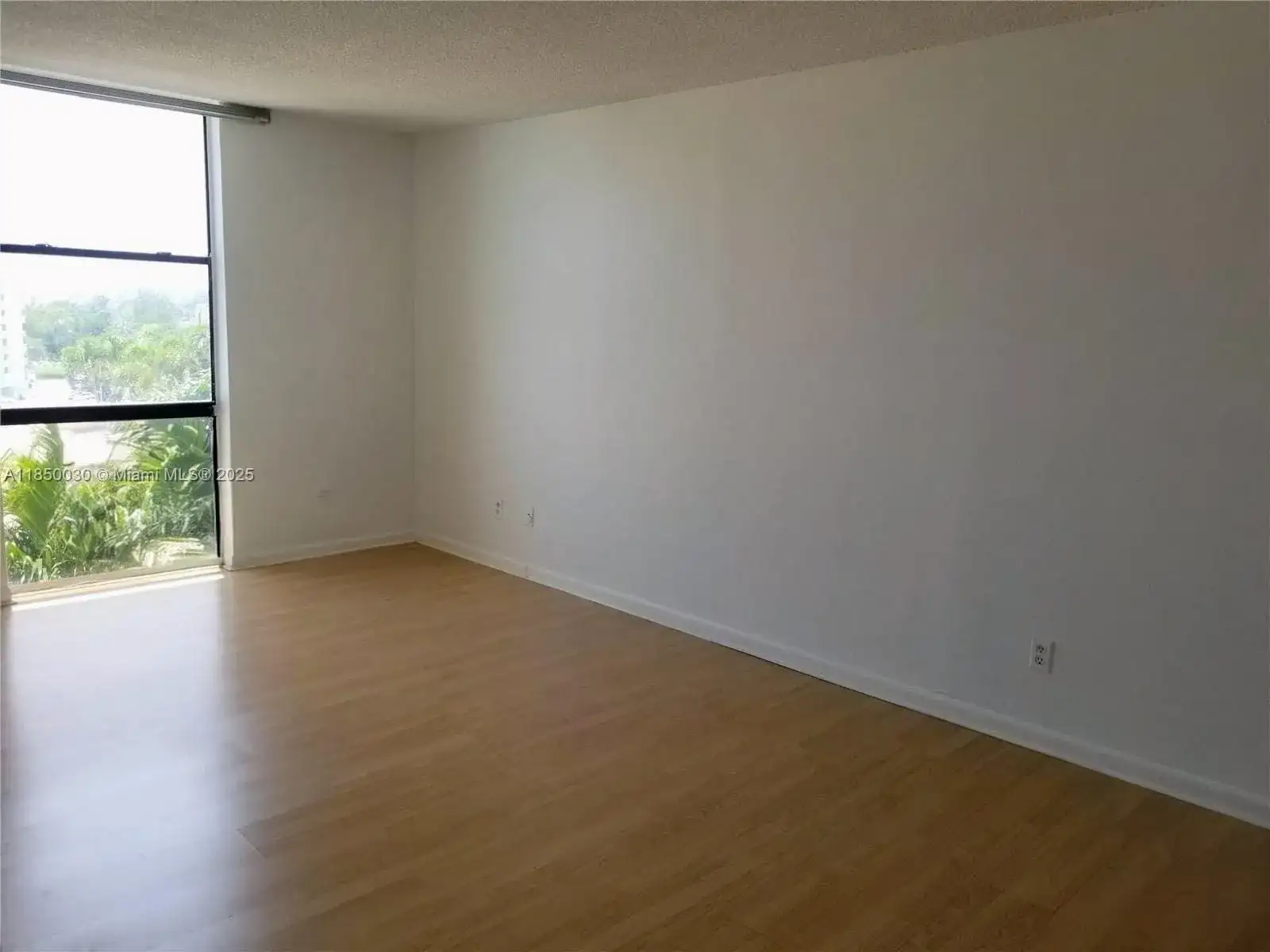 13499 Biscayne Blvd # 612, North Miami FL 33181 photo 5