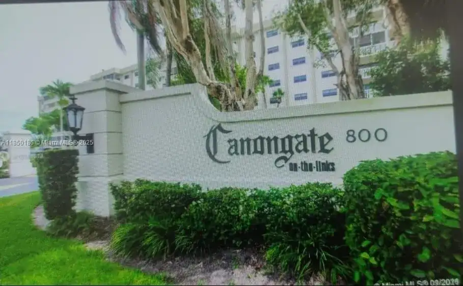 800 NE 195th St # 215, Miami FL 33179 photo 3