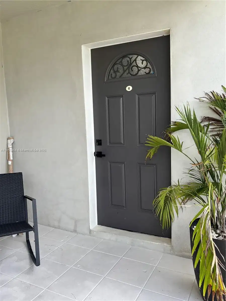 15401 SW 144th Ave # A, Miami FL 33177 photo 2