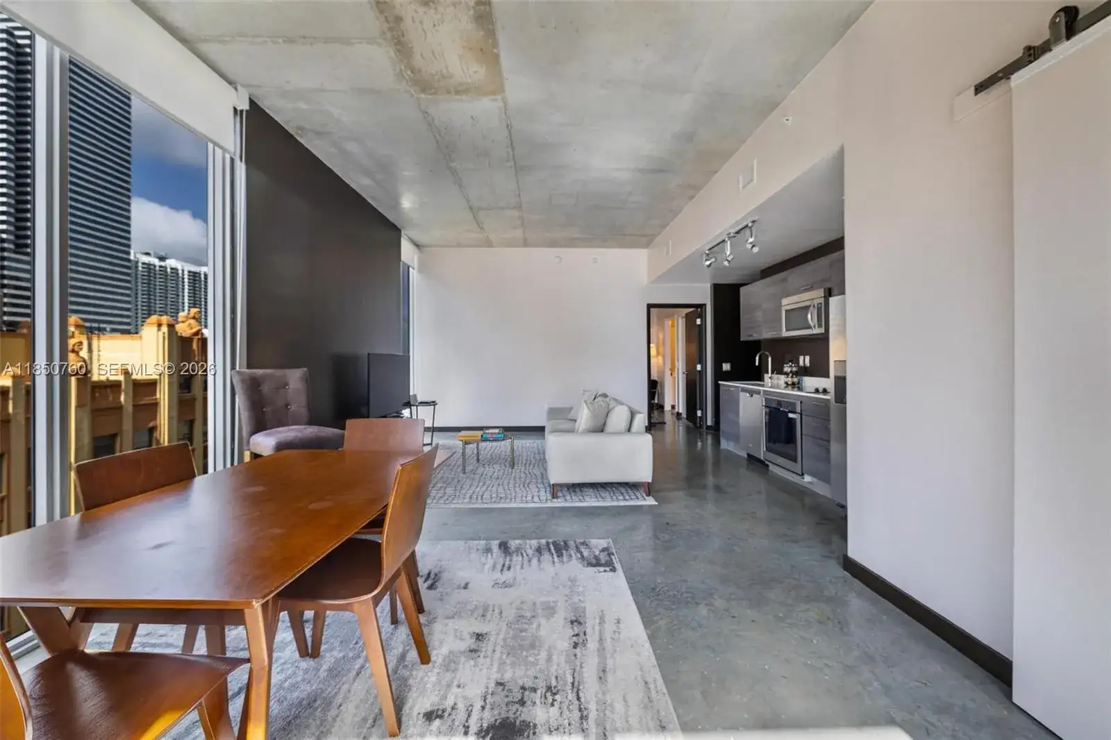 151 SE 1st St # 401, Miami FL 33131 photo 3