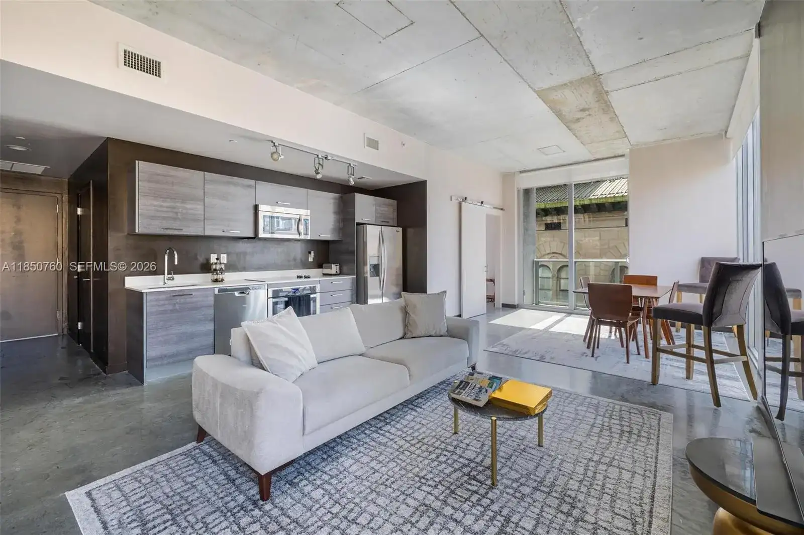 151 SE 1st St # 401, Miami FL 33131 photo 5