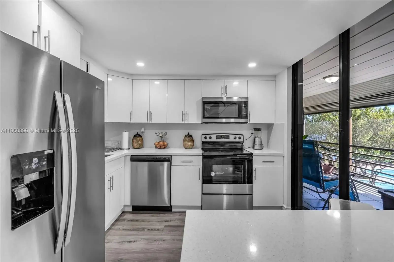 661 NE 195th St # 312, Miami FL 33179 photo 5