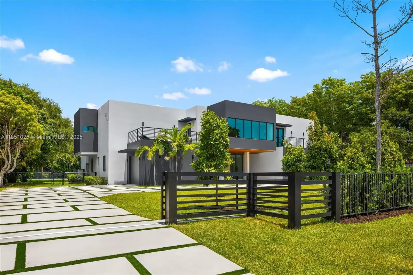 6445 SW 129th Ter, Pinecrest FL 33156 photo 4