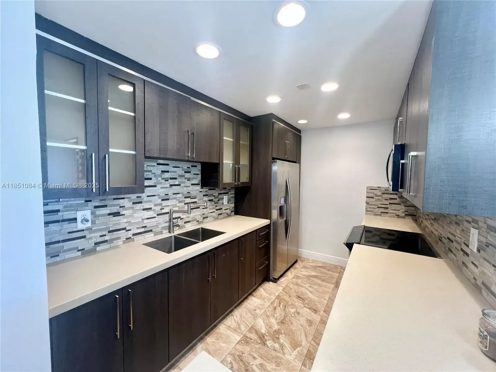 7601 Simms St, Hollywood FL 33024 photo 4