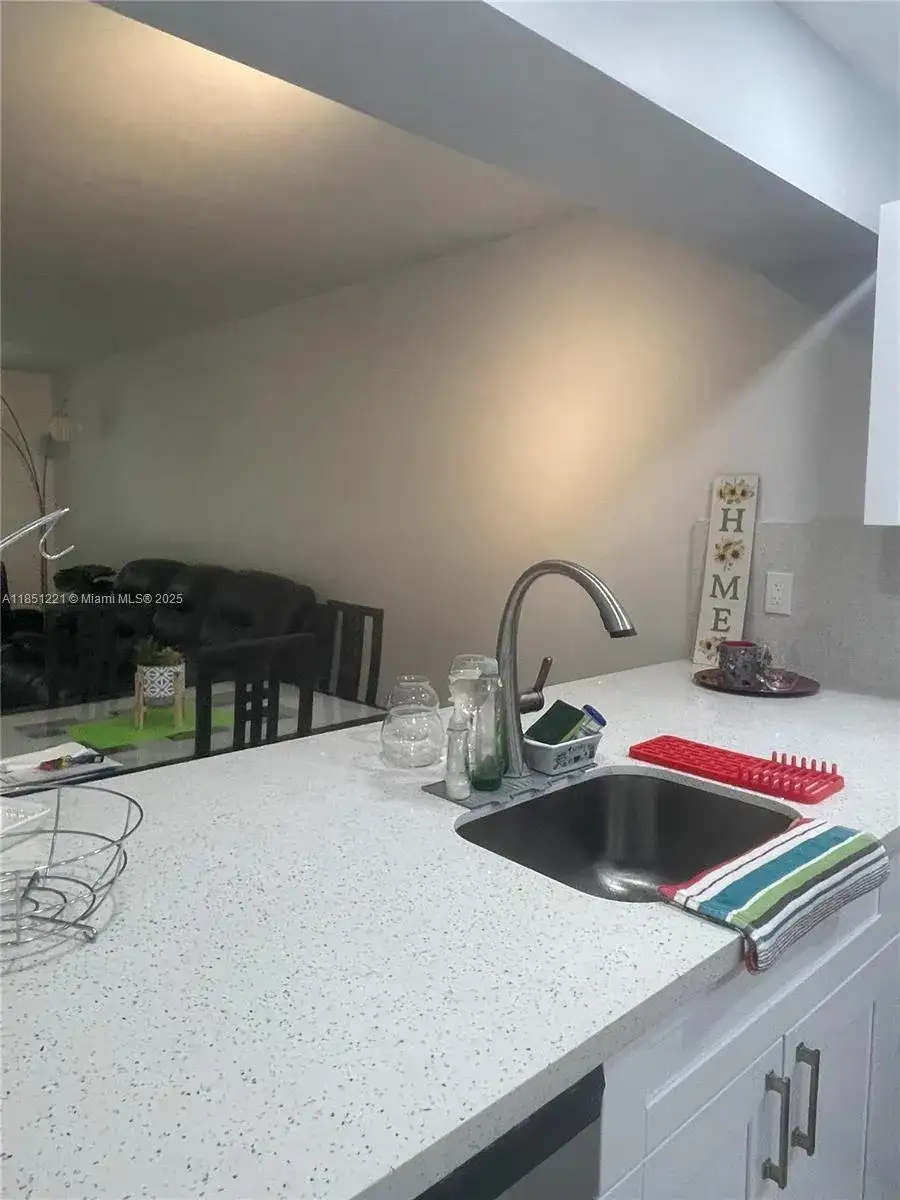 1102 Bahama Bnd # D2, Coconut Creek FL 33066 photo 4
