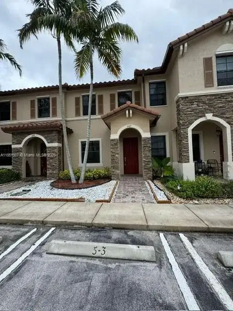 642 SE 32ND AVE, Homestead FL 33033 photo 2