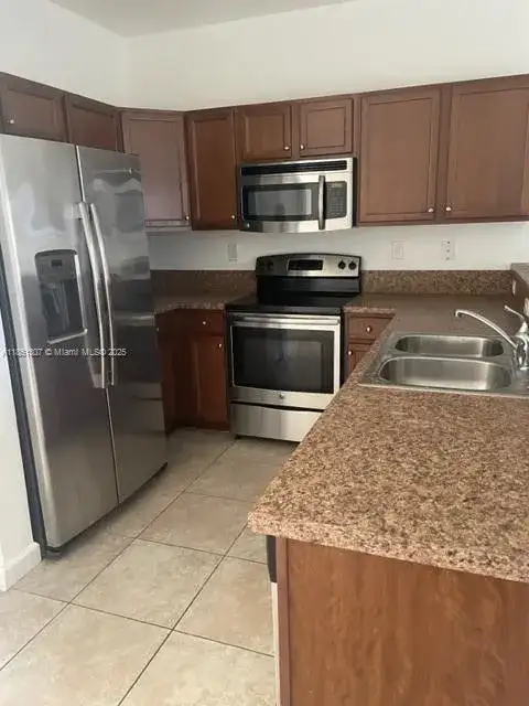 642 SE 32ND AVE, Homestead FL 33033 photo 5