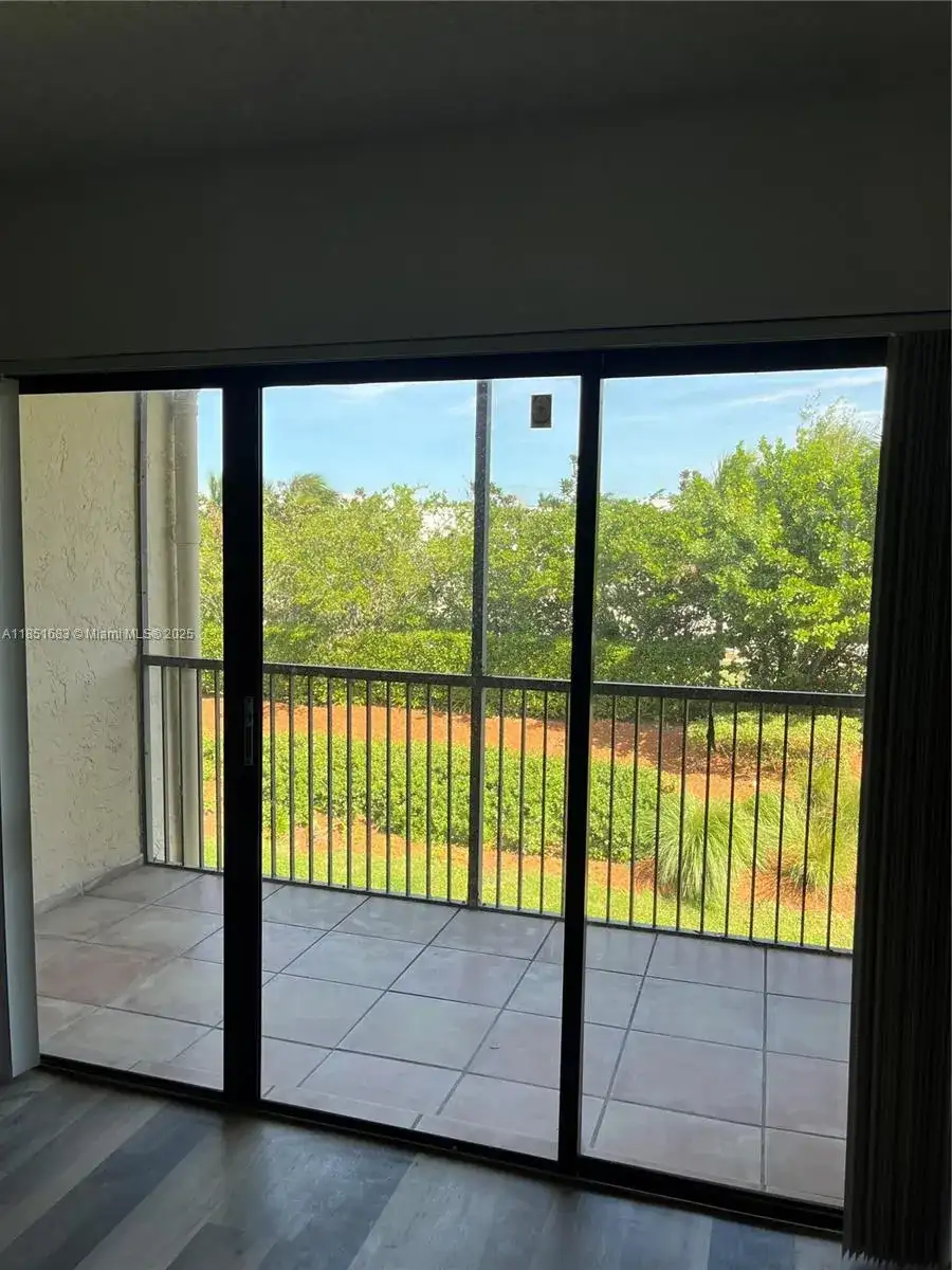 16421 Blatt Blvd # 203, Weston FL 33326 photo 5