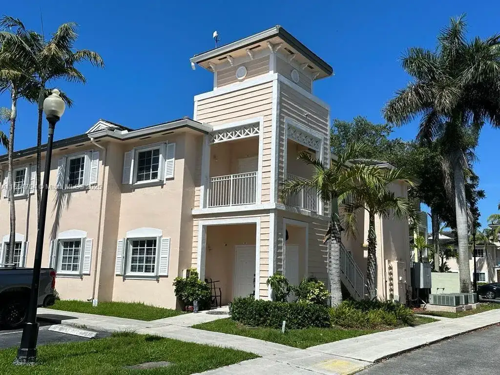 372 NE 26th Pl # 206, Homestead FL 33033 photo 3