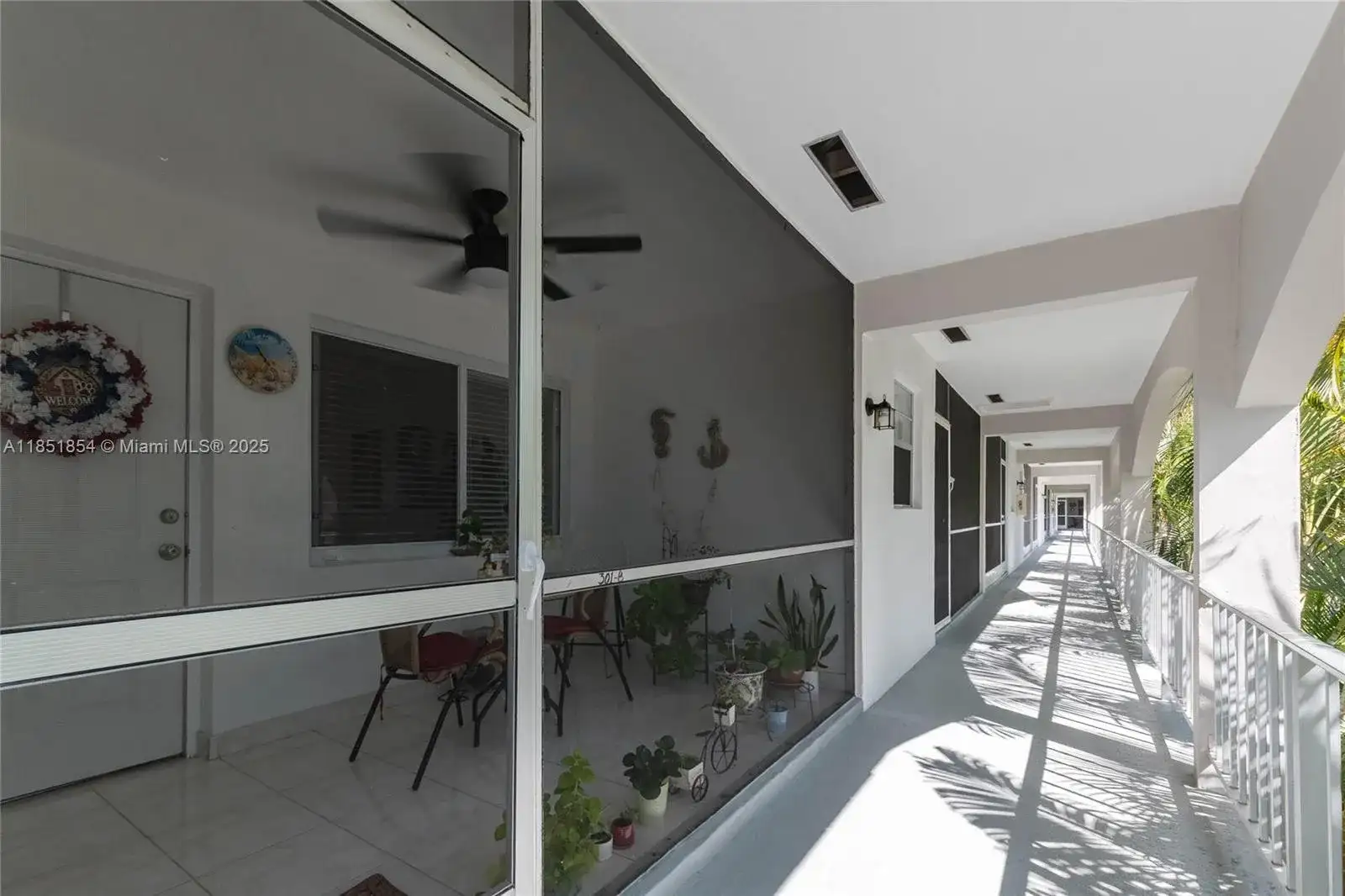 581 Blue Heron Dr # B, Hallandale Beach FL 33009 photo 2