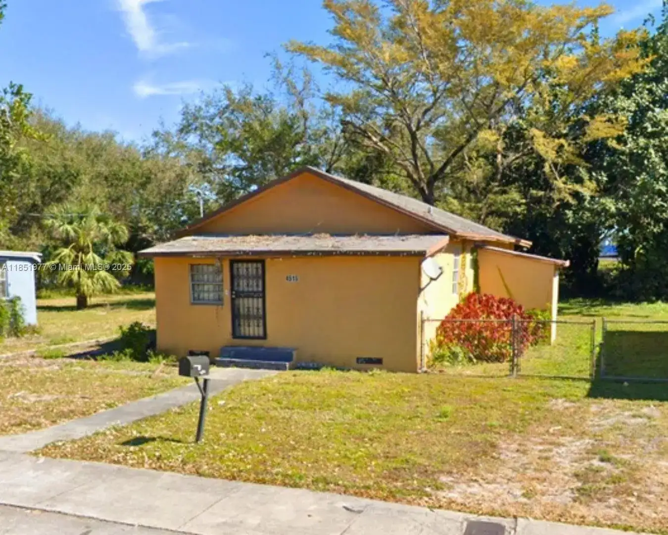 4501 NW 33rd Ave, Miami FL 33142 photo 3