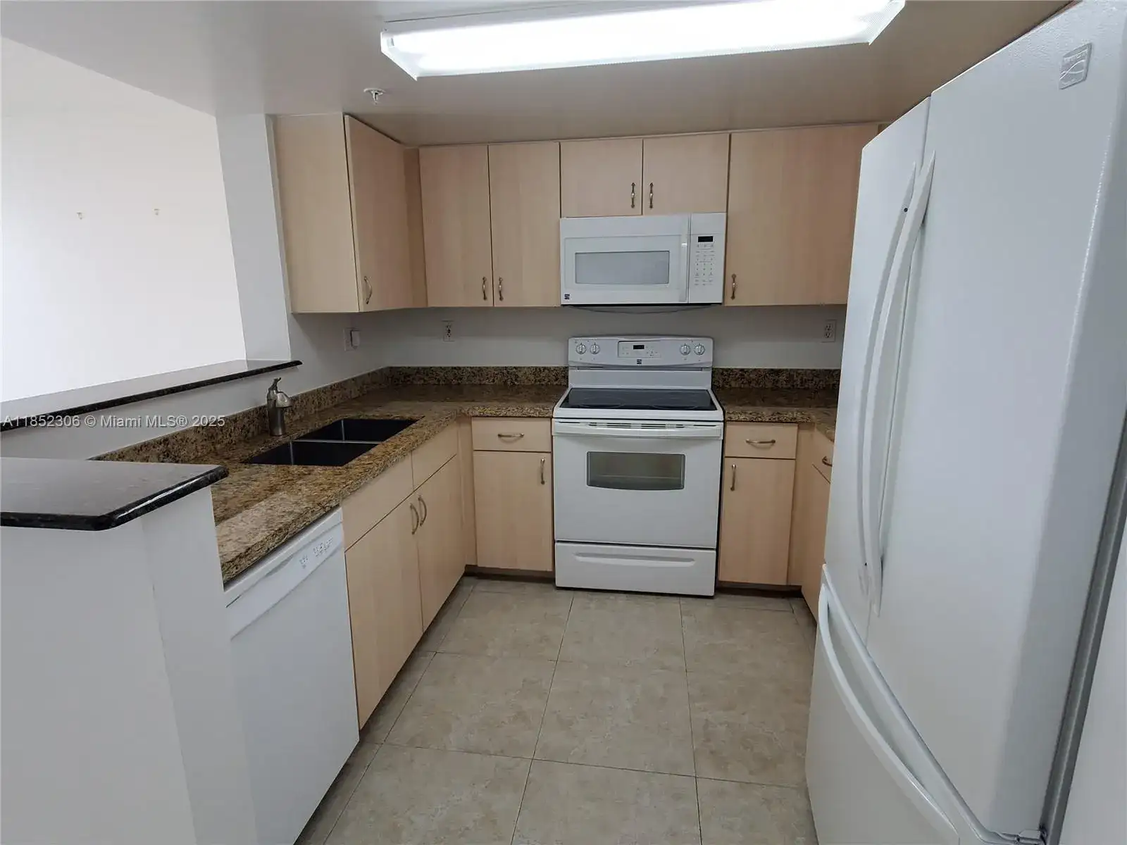 3000 Coral Way # 1121, Miami FL 33145 photo 5