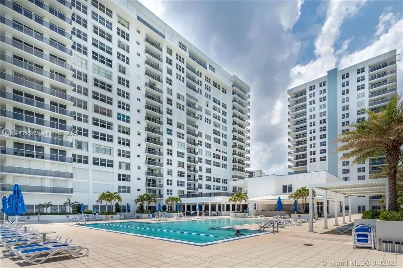 2751 S Ocean Dr, Hollywood FL 33019 photo 3
