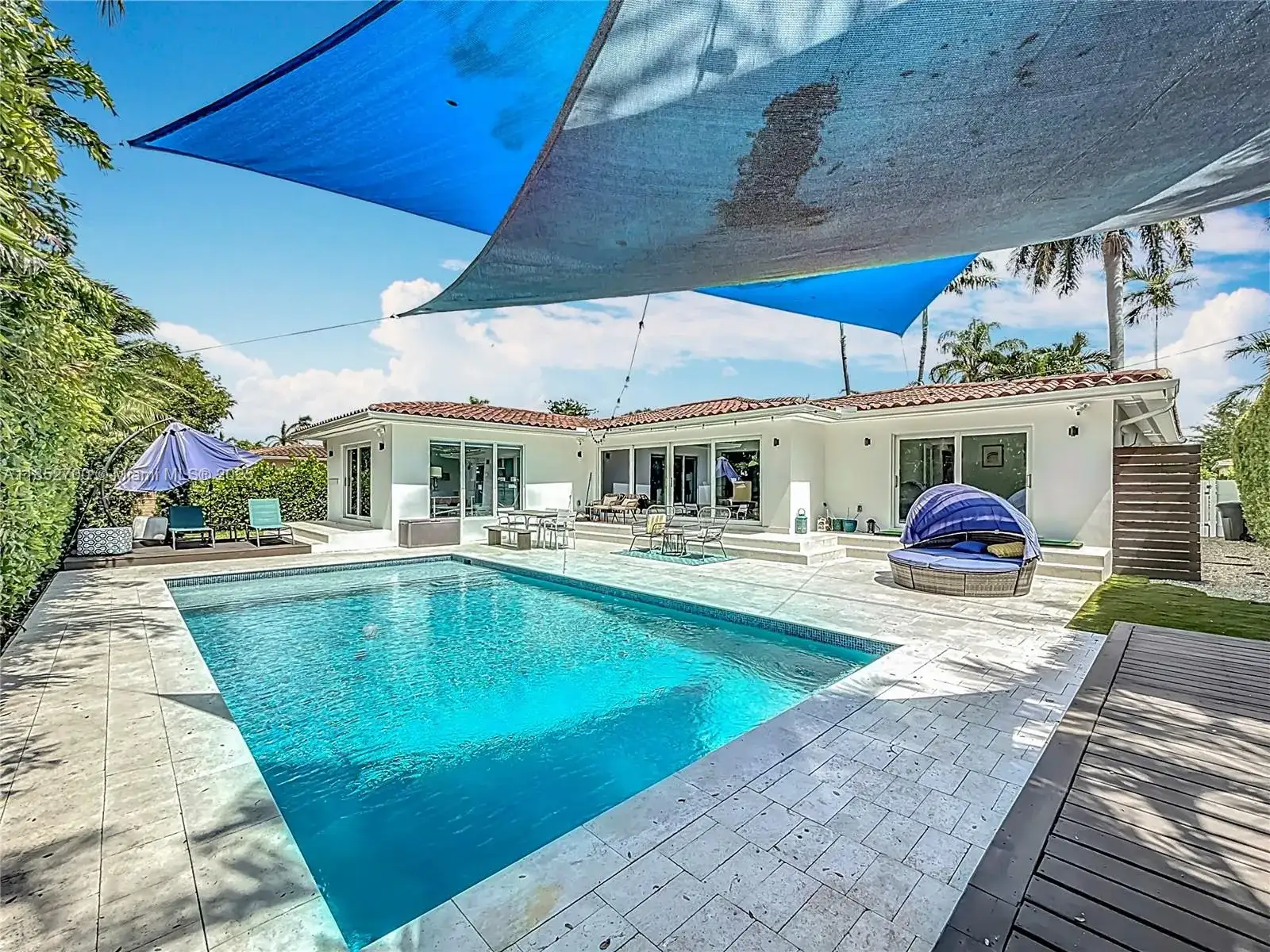 1080 NE 104th St, Miami Shores FL 33138 photo 2
