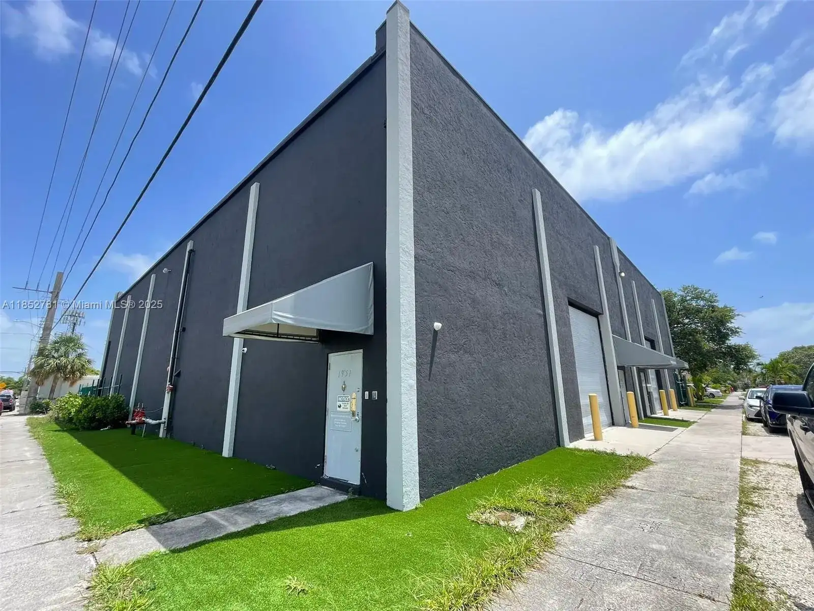 1951 Grant St, Hollywood FL 33020 photo 2