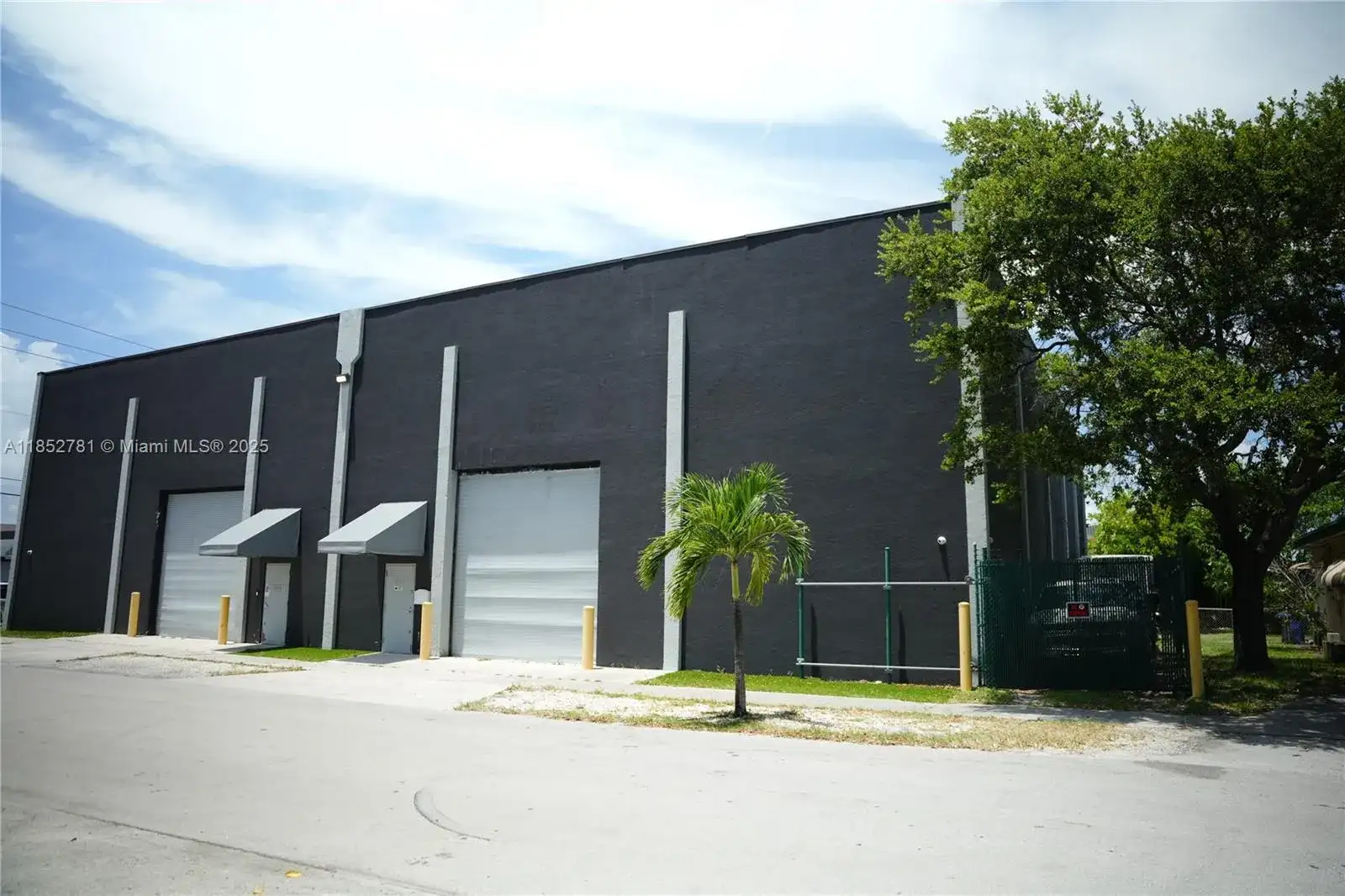 1951 Grant St, Hollywood FL 33020 photo 4