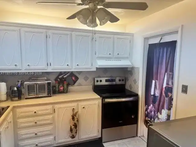 4270 NW 40th St # 306, Lauderdale Lakes FL 33319 photo 3