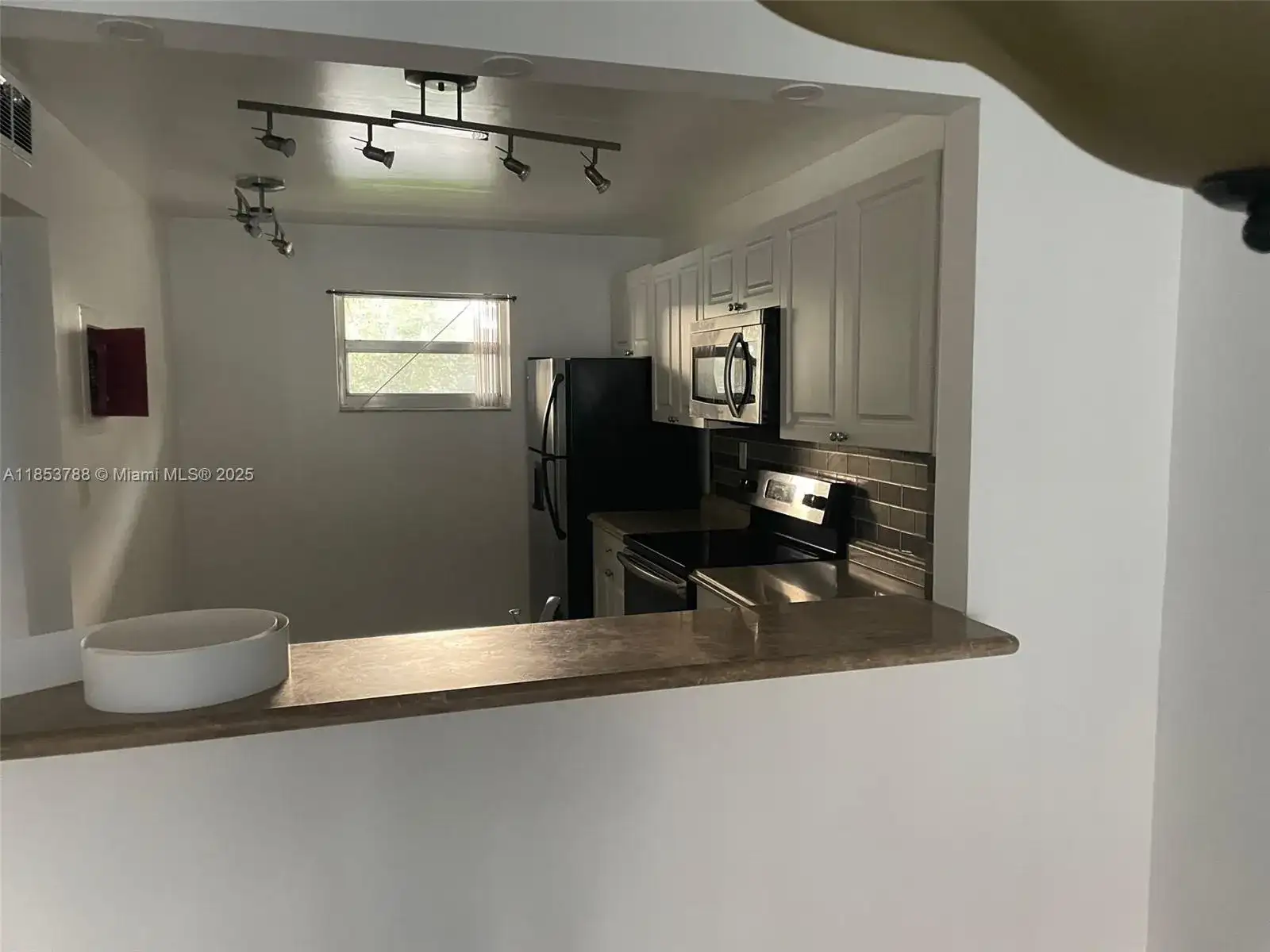 1075 Riverside Dr # 203, Coral Springs FL 33071 photo 4