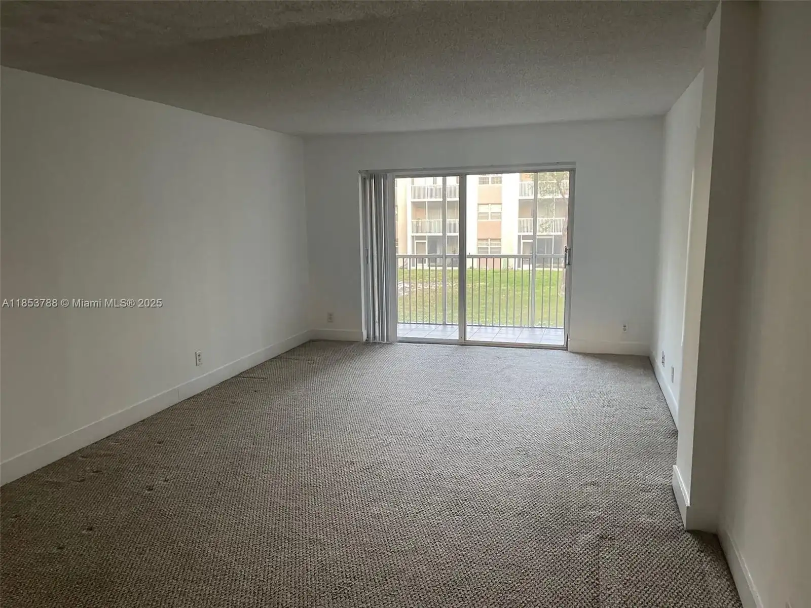 1075 Riverside Dr # 203, Coral Springs FL 33071 photo 5