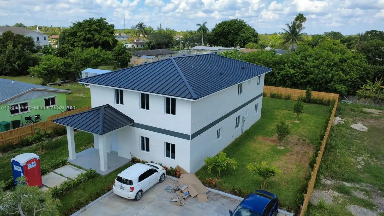 722 NW 6 CT, Florida City FL 33034 photo 2
