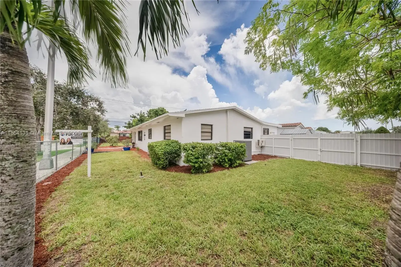 7605 W 6th Ave, Hialeah FL 33014 photo 4