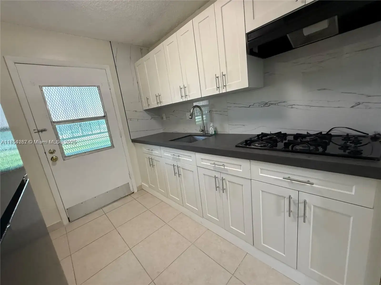 70 NE 202nd Ter # T7, Miami Gardens FL 33179 photo 3