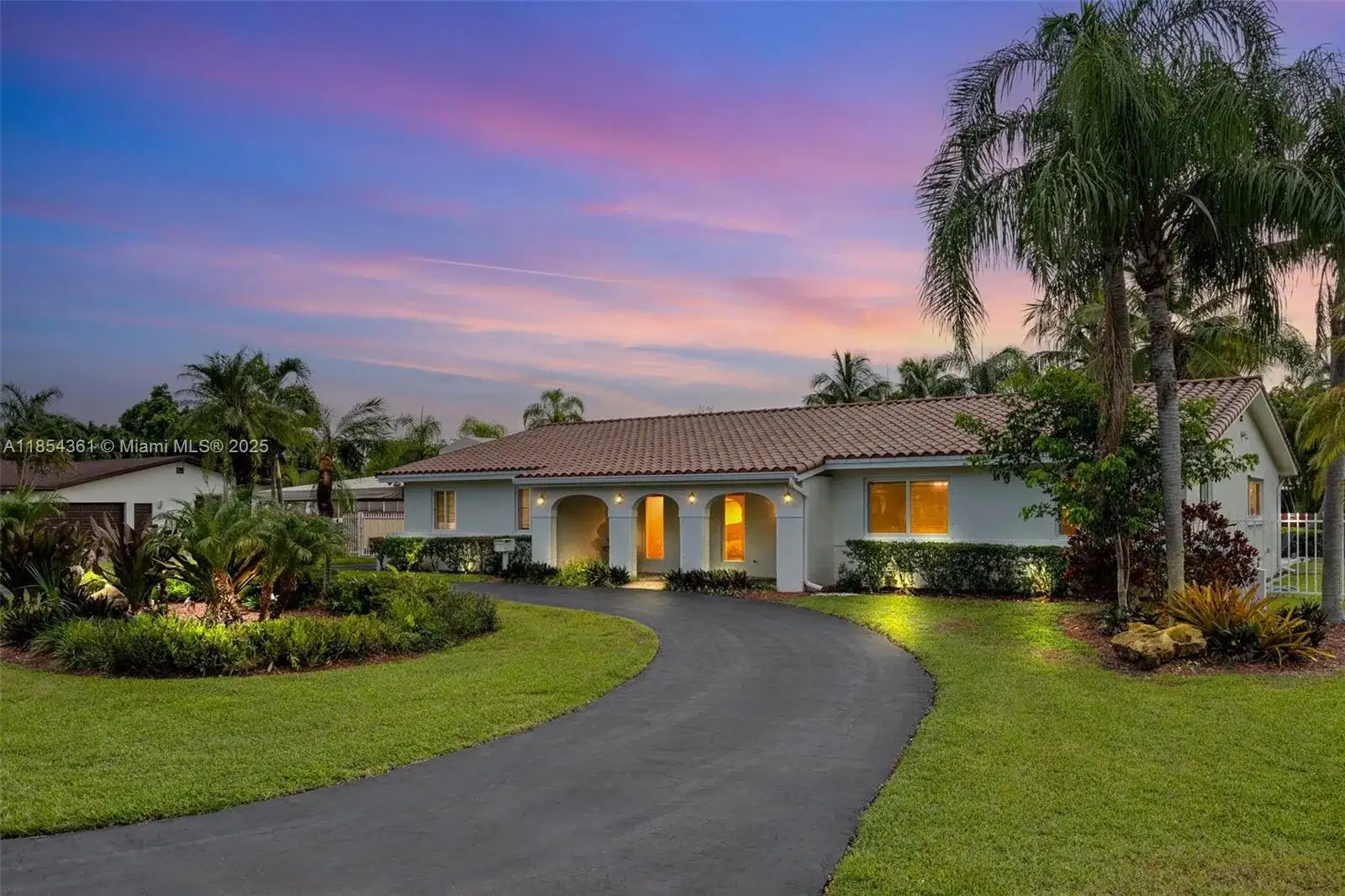 17222 SW 88th Ave, Palmetto Bay FL 33157 photo 3