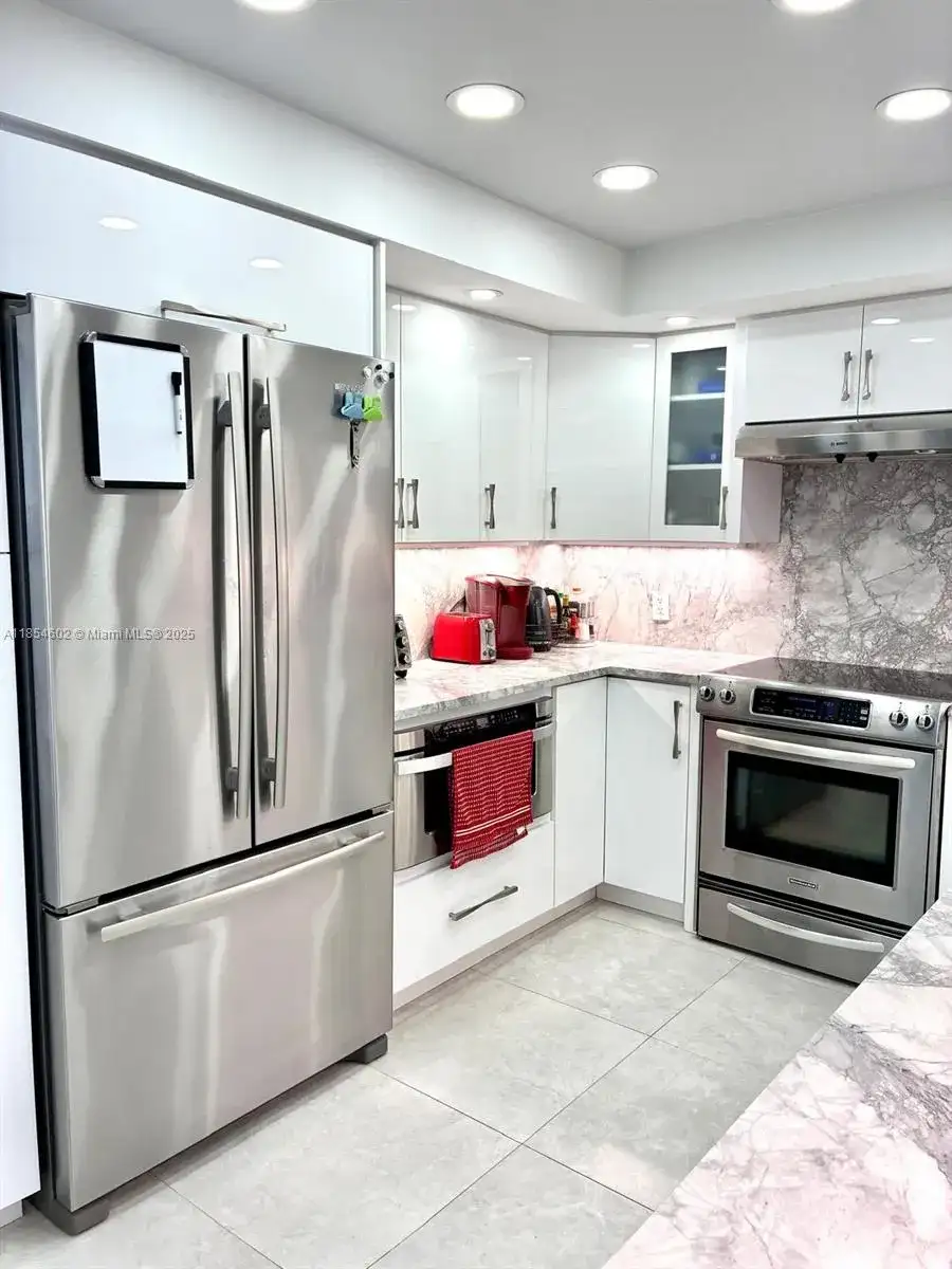 531 N Ocean Blvd # 404, Pompano Beach FL 33062 photo 4