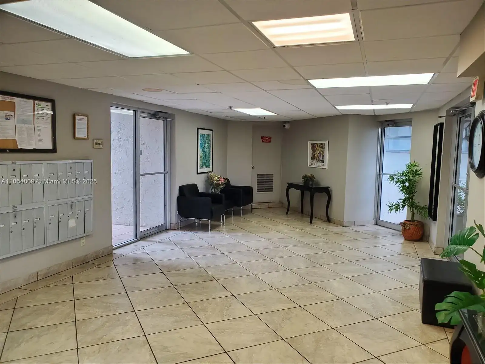 3940 Inverrary Blvd # A, Lauderhill FL 33319 photo 4