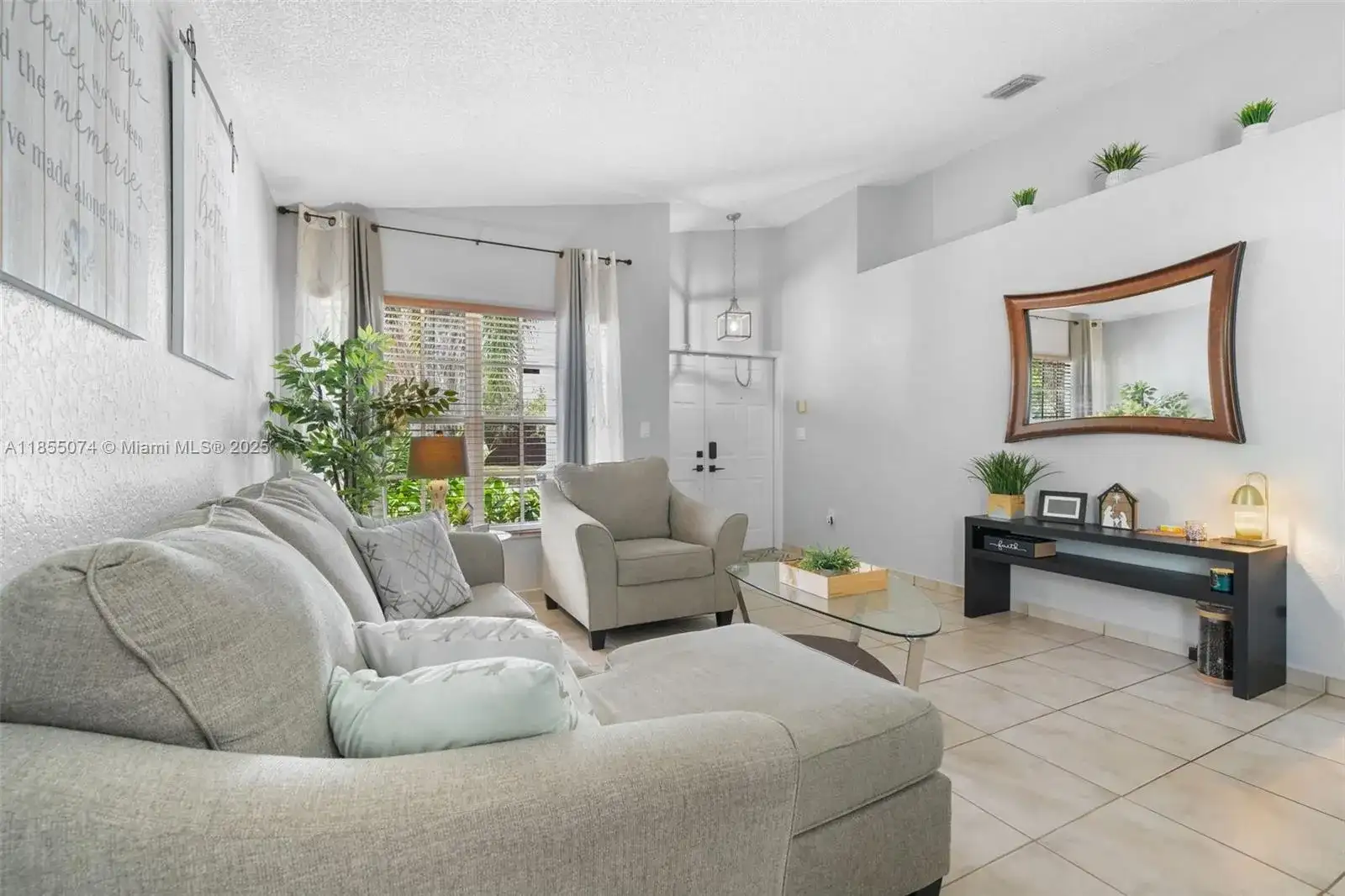 251 SW 203rd Ave, Pembroke Pines FL 33029 photo 4