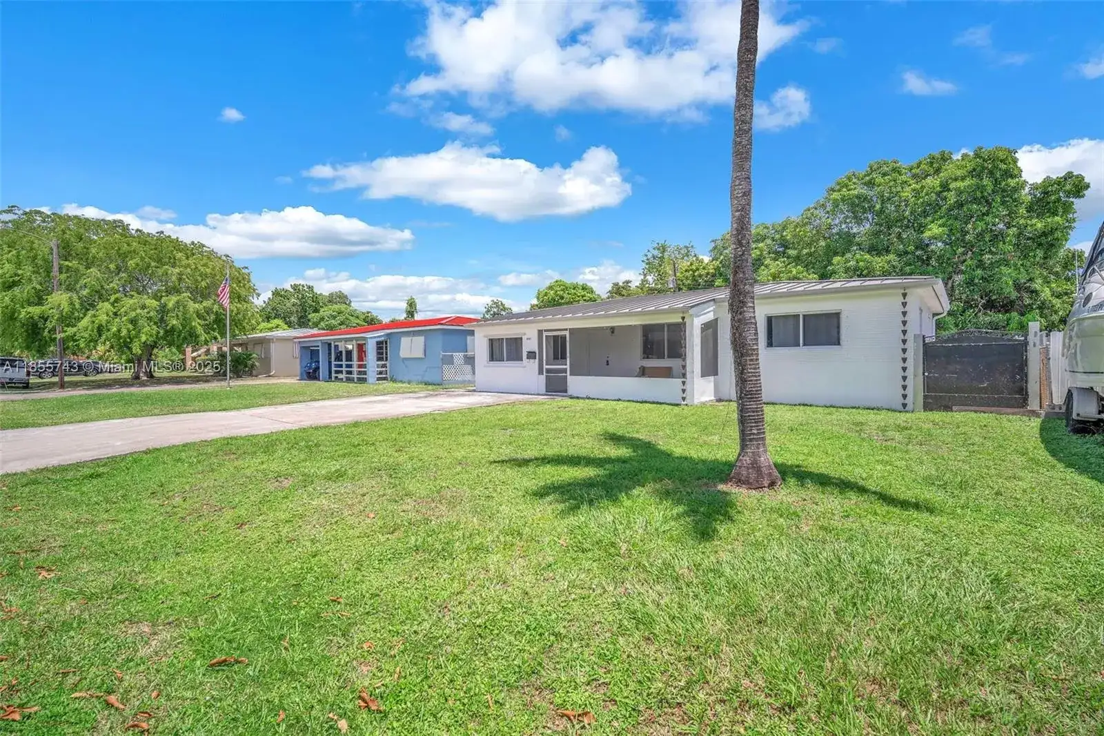 3241 SW 66th Ave, Miramar FL 33023 photo 3