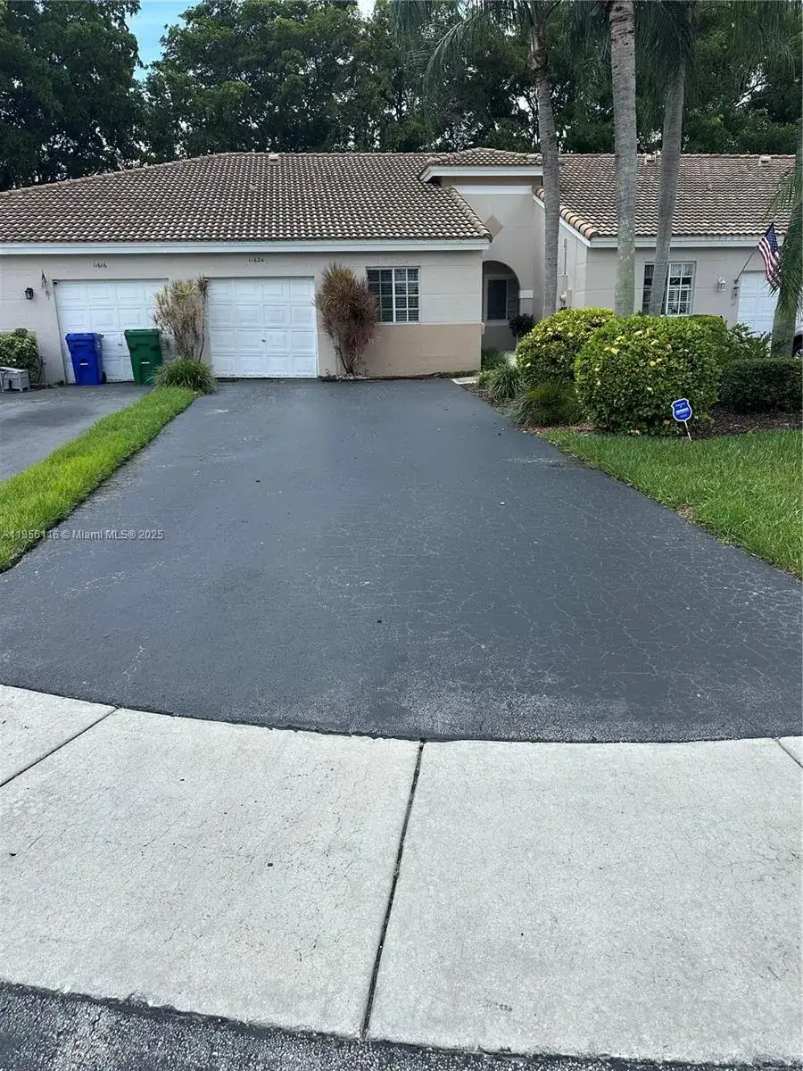 11624 SW 19th St, Miramar FL 33025 photo 2
