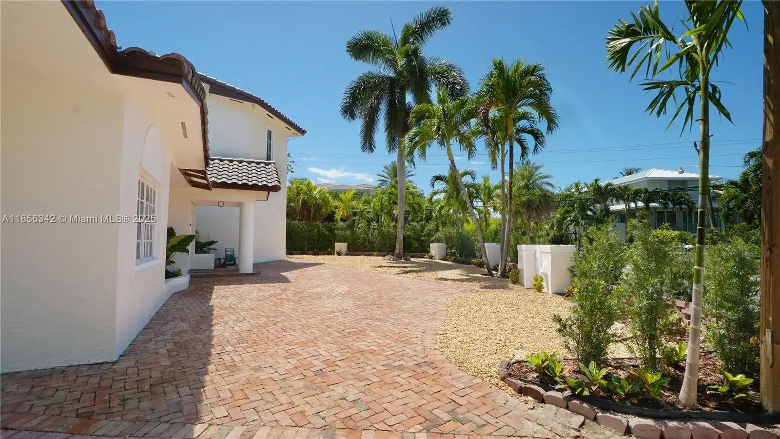 691 Ridgewood Rd, Key Biscayne FL 33149 photo 5