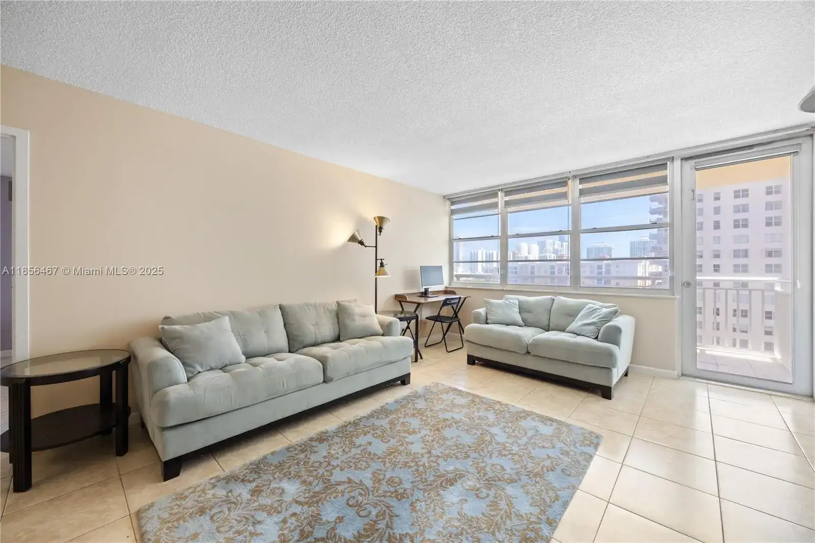 251 174th St # 812, Sunny Isles Beach FL 33160 photo 2