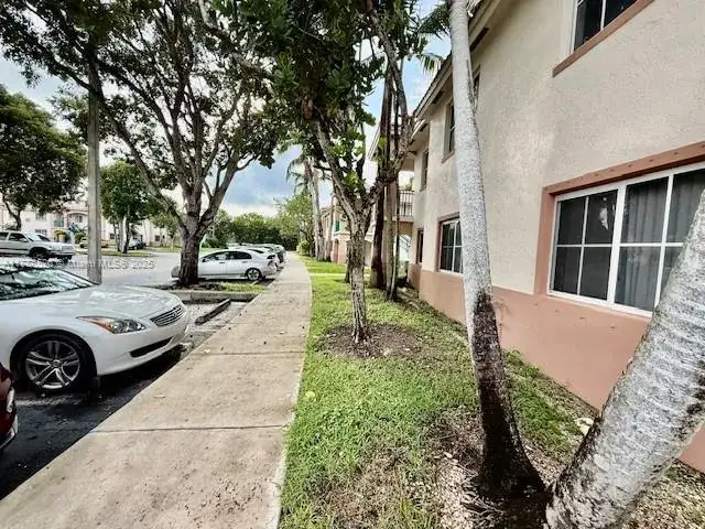 1251 SE 29th St # 26, Homestead FL 33035 photo 5
