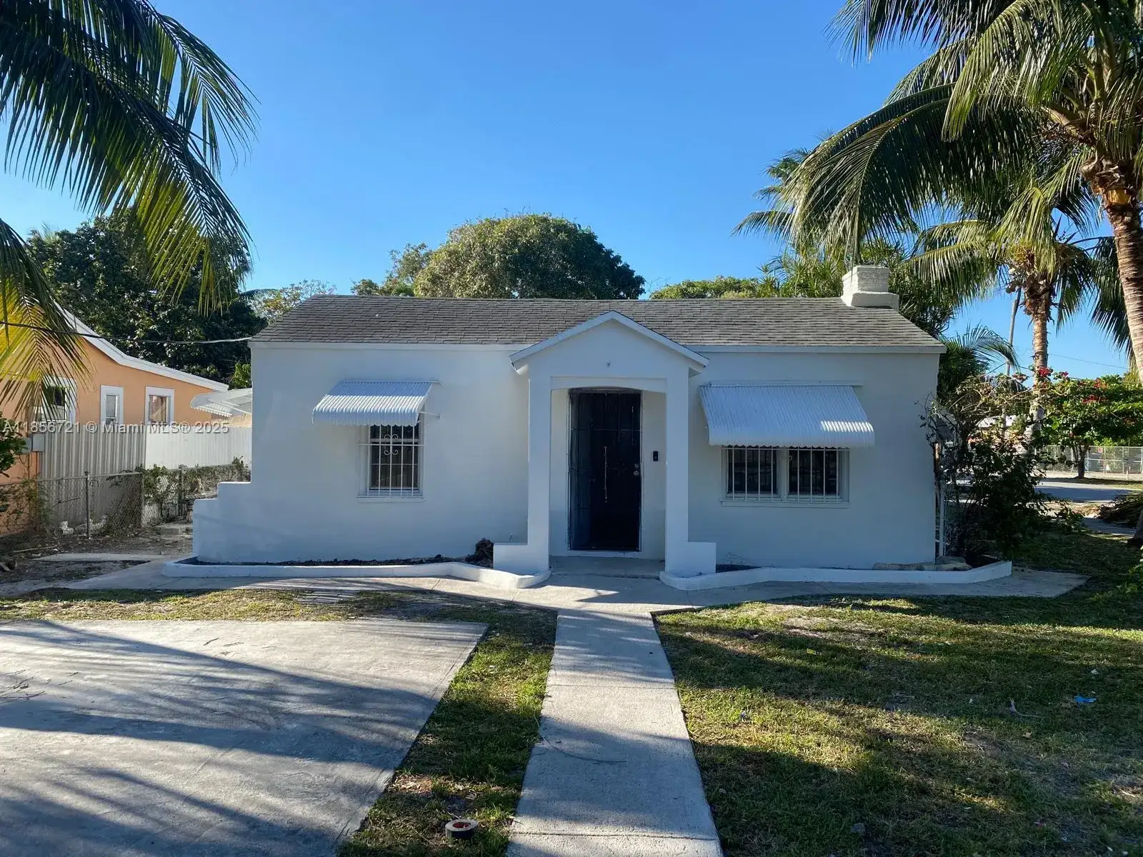 894 NW 108th St, Miami FL 33168 photo 4