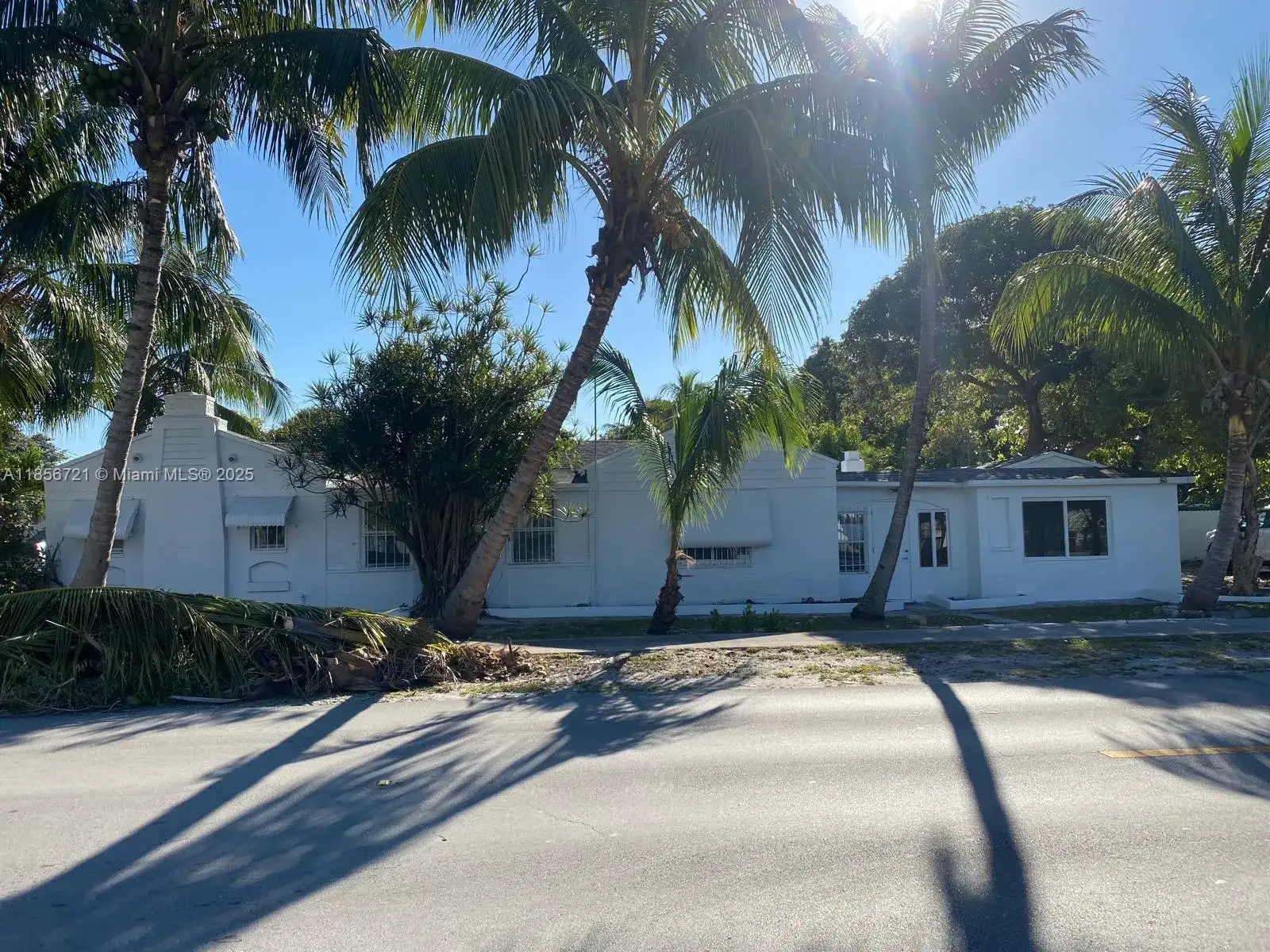 894 NW 108th St, Miami FL 33168 photo 5