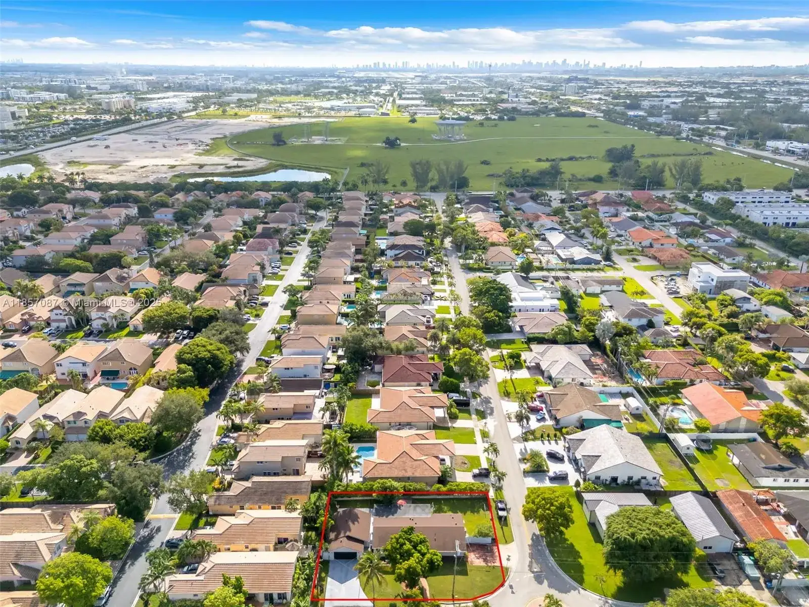 2851 NW 99th Ave, Doral FL 33172 photo 2