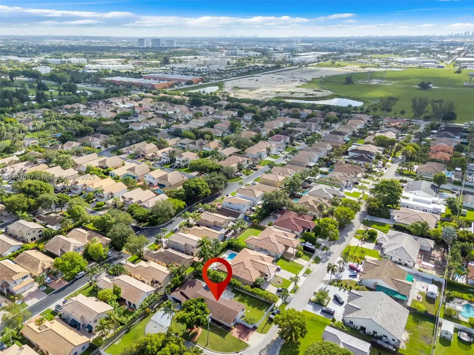 2851 NW 99th Ave, Doral FL 33172 photo 3
