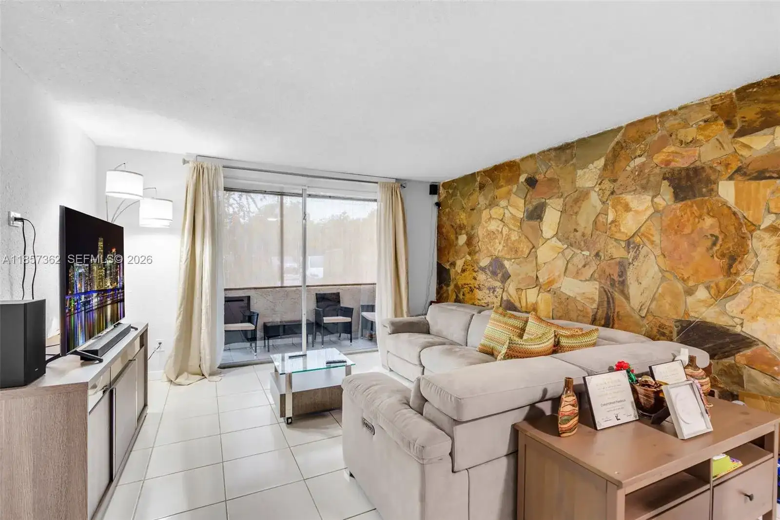 8501 NW 8th St # 105, Miami FL 33126 photo 5
