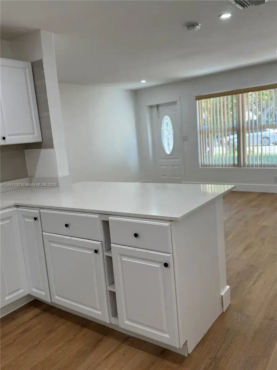 1611 NE 32nd Pl, Pompano Beach FL 33064 photo 4
