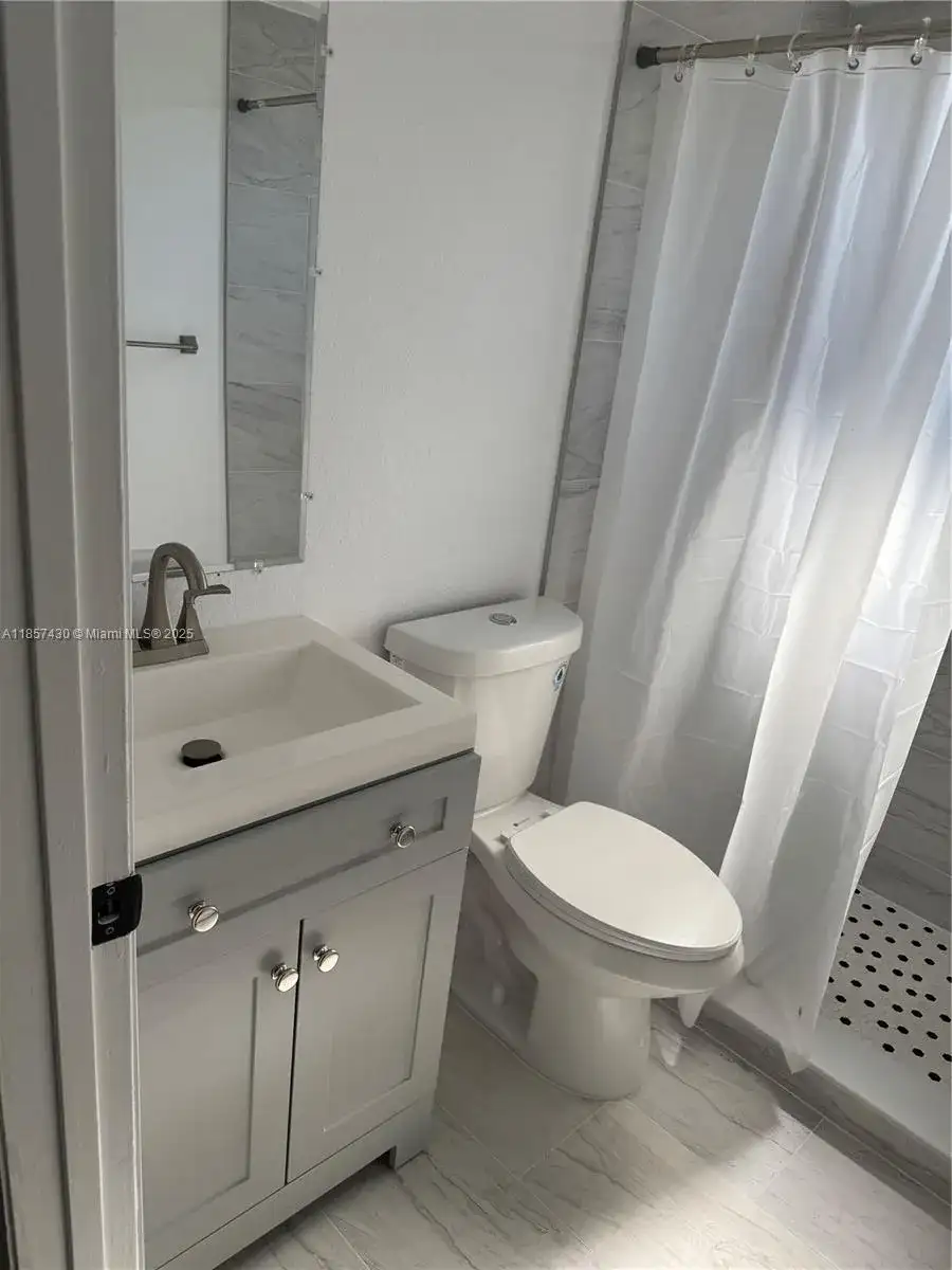 1611 NE 32nd Pl, Pompano Beach FL 33064 photo 5