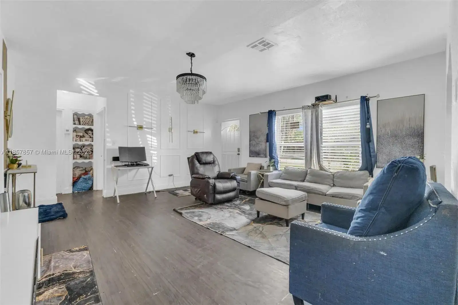 1675 NE 160th St, North Miami Beach FL 33162 photo 3